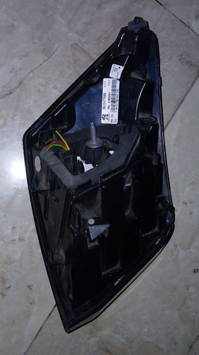 Parachoque Trasero Peugeot 3008 - Imagen 6