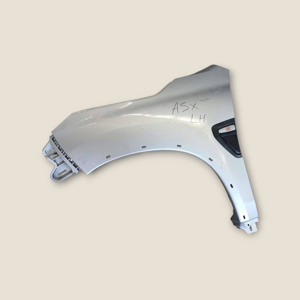 Tapabarro Izquierdo Mitsubishi Asx