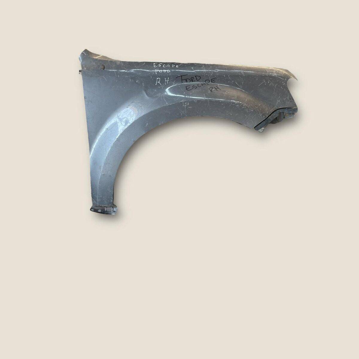 Tapabarro Derecho Ford Escape