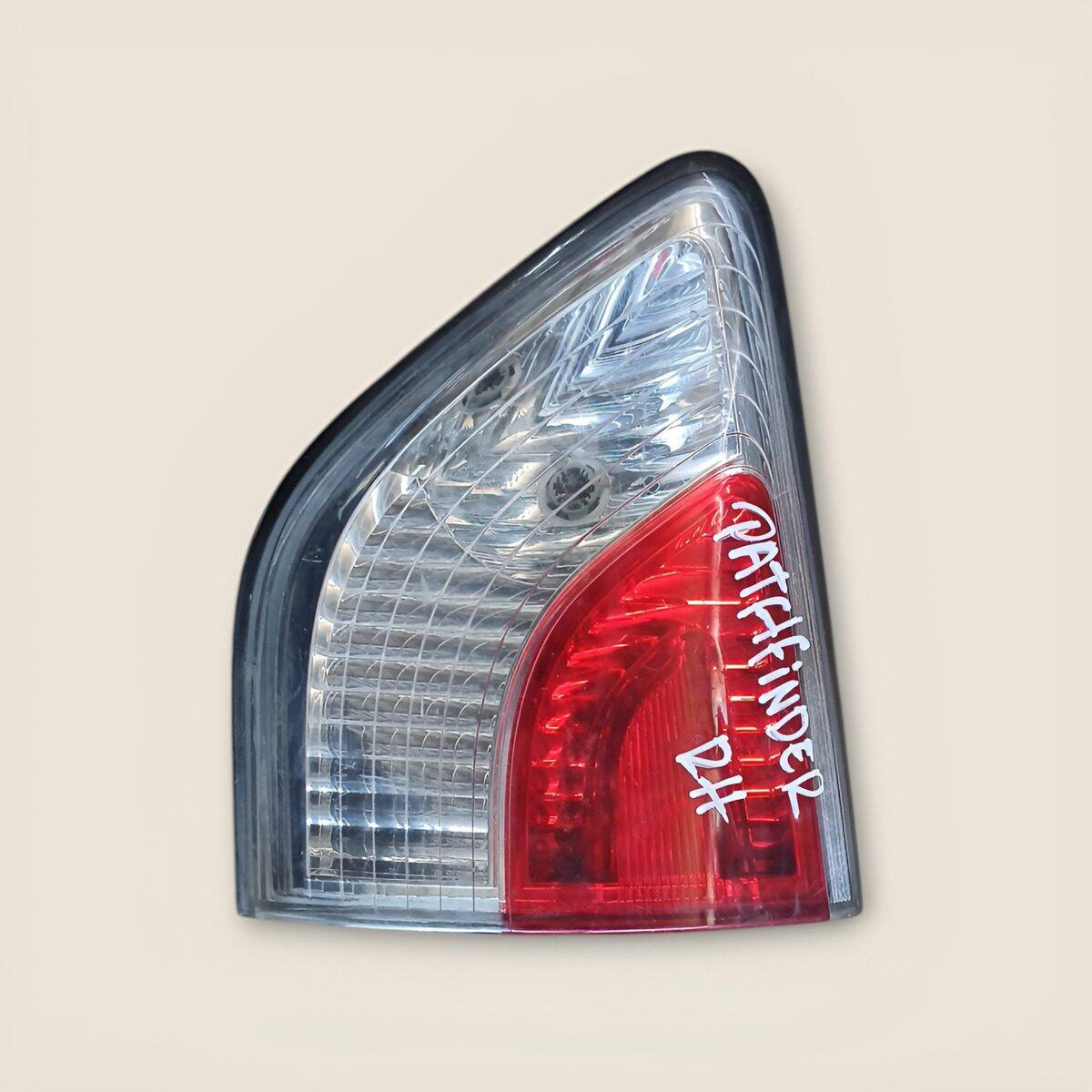 Foco Trasero Derecho Nissan Pathfinder